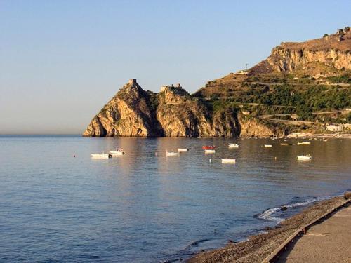 Le Zagare Apartments Sant'Alessio Siculo Luaran gambar