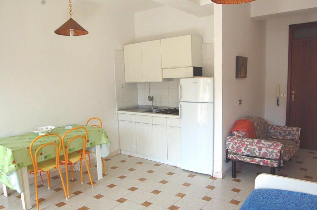 Le Zagare Apartments Sant'Alessio Siculo Luaran gambar