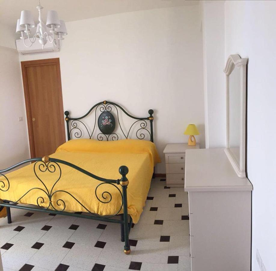 Le Zagare Apartments Sant'Alessio Siculo Luaran gambar