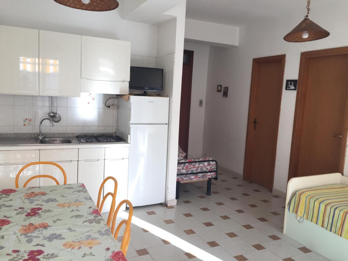 Le Zagare Apartments Sant'Alessio Siculo Luaran gambar