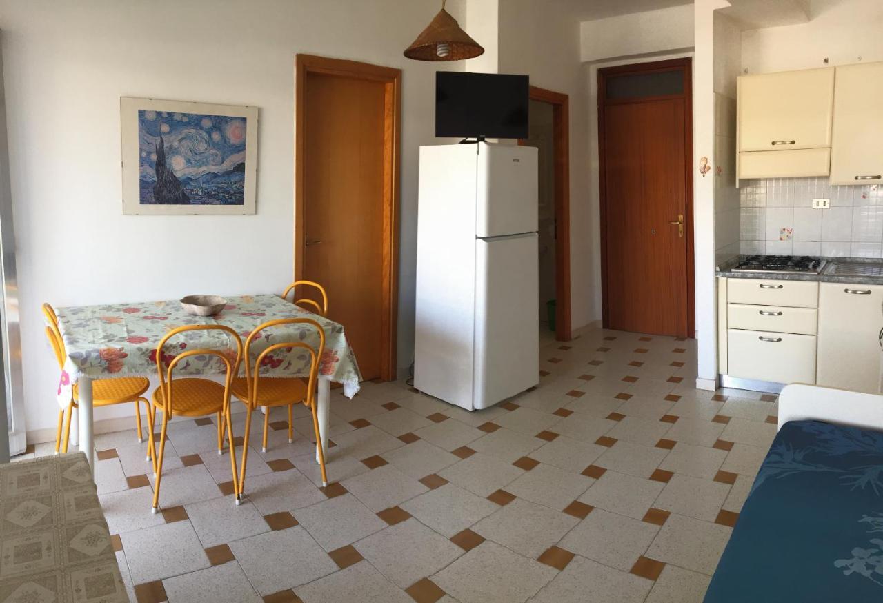 Le Zagare Apartments Sant'Alessio Siculo Luaran gambar