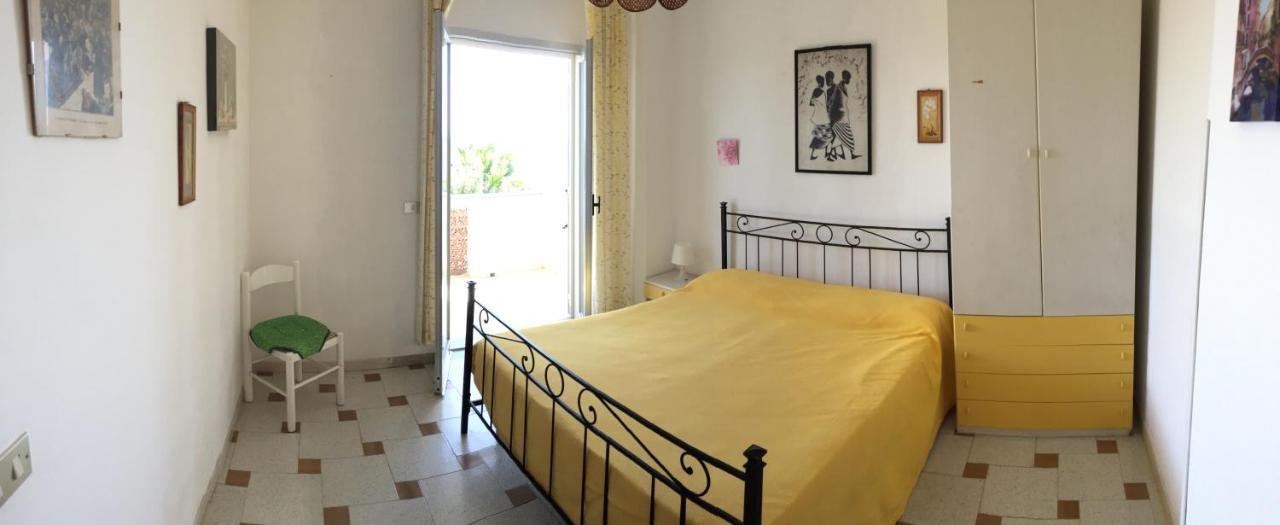 Le Zagare Apartments Sant'Alessio Siculo Luaran gambar