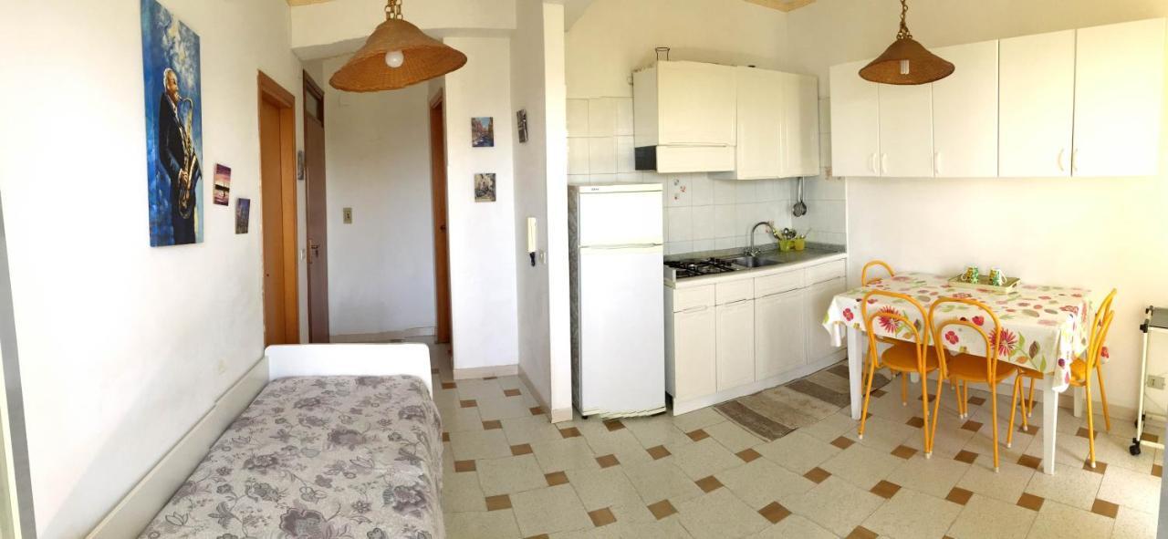 Le Zagare Apartments Sant'Alessio Siculo Luaran gambar