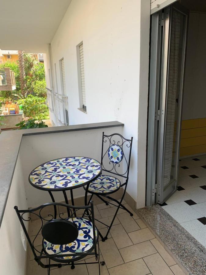 Le Zagare Apartments Sant'Alessio Siculo Luaran gambar