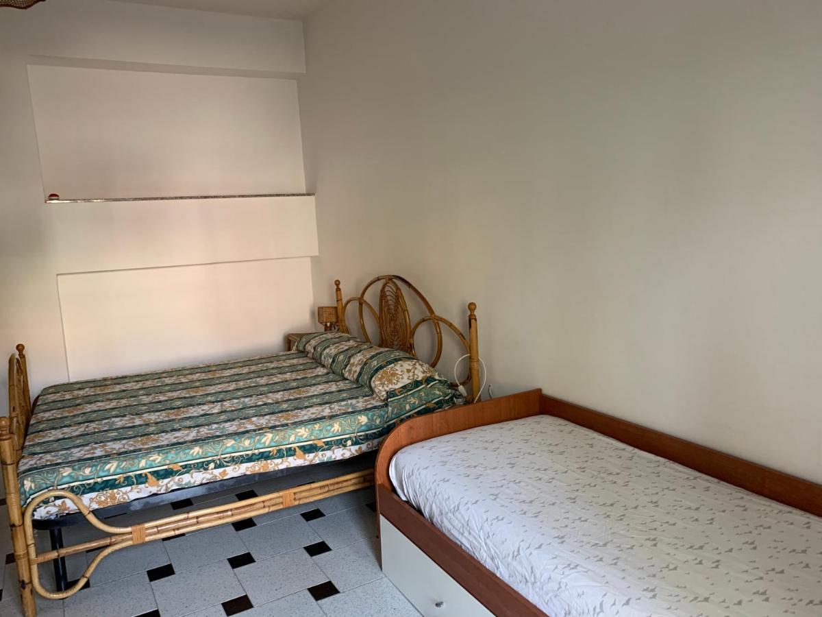 Le Zagare Apartments Sant'Alessio Siculo Luaran gambar